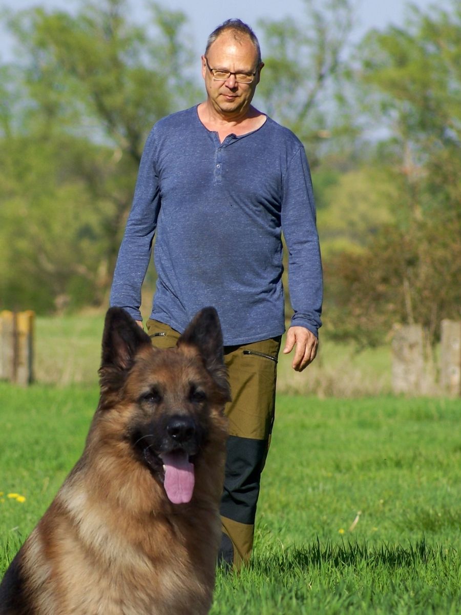 Hundeschule Naturnah Anders Jens Anders Hundetrainer - Hundeschule, Hundetraining, Hundetrainingszentrum, naturnah anders